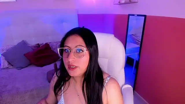 Snapshot of Amber_gold_ chatting on 06/06/26, 01:33 Amber gold online show from 06/06/26, 01:33