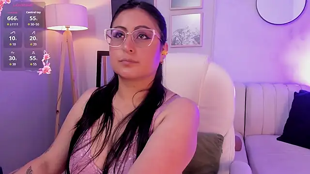 Snapshot of Amber_gold_ chatting on 01/14/26, 08:56 Amber gold online show from 01/14/26, 08:56