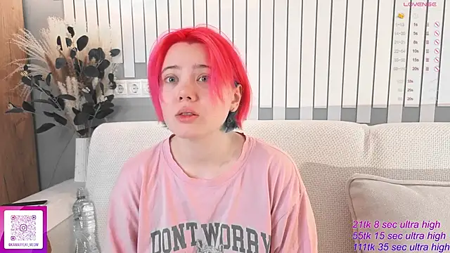   KawaiiYuki   online show from 11/08/25, 06:28