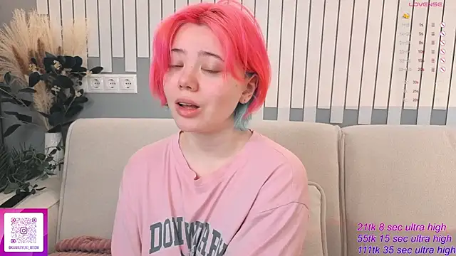   KawaiiYuki   online show from 11/23/25, 05:28