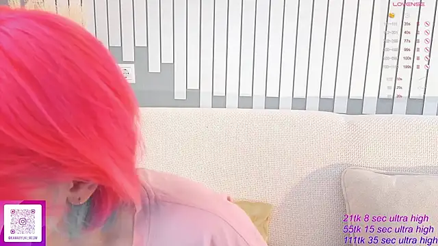   KawaiiYuki   online show from 11/14/25, 06:50