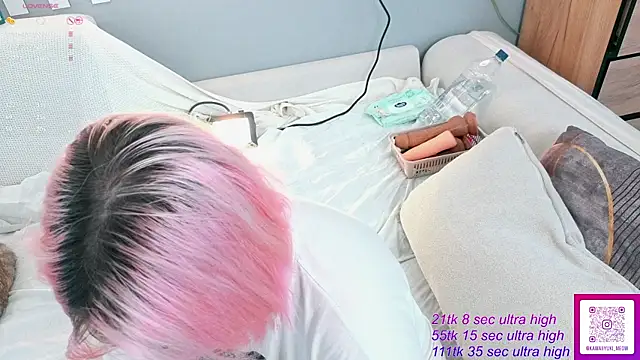   KawaiiYuki   online show from 07/25/26, 04:09