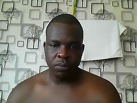 Snapshot of Chumba_001 chatting on 10/13/25, 06:37 Chumba 001 online show from 10/13/25, 06:37