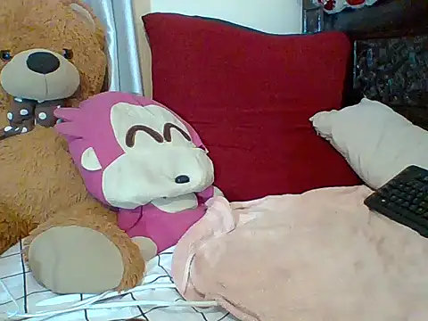 Poisonous Ivy online show from 02/19/26, 10:07