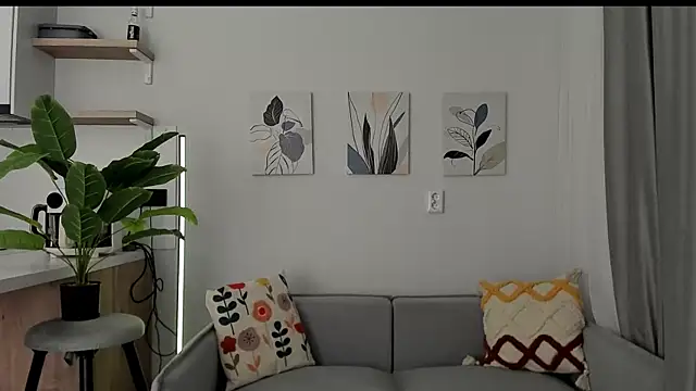 sarahphyllis online show from 10/09/25, 08:42