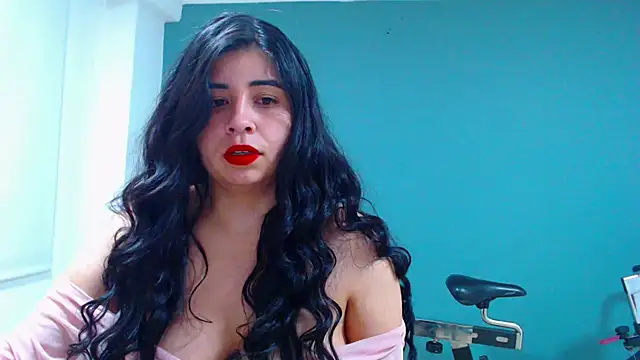 danna- roouss online show from 03/29/26, 06:15