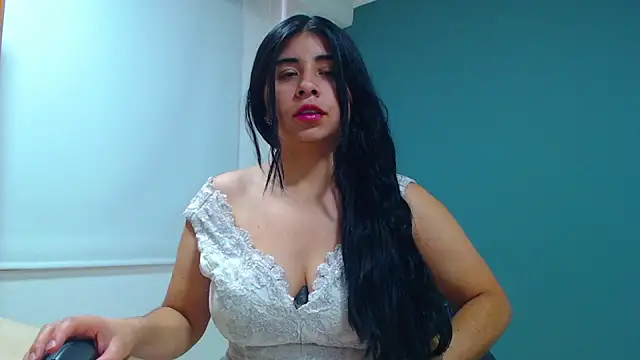 danna- roouss online show from 09/25/25, 04:35