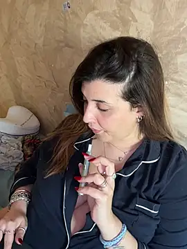 Novababy18 online show from 02/05/25, 01:11