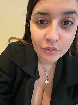 Snapshot of Novababy18 chatting on 02/27/26, 11:26 Novababy18 online show from 02/27/26, 11:26