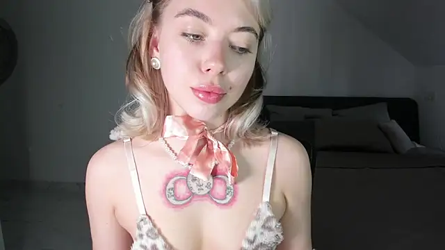 SimonaGerry online show from 03/12/25, 06:51