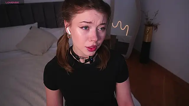 SimonaGerry online show from 05/24/26, 04:45