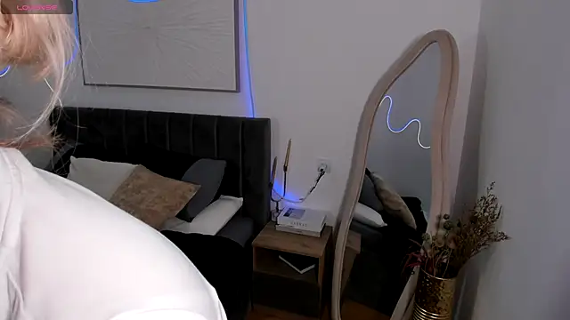 SimonaGerry online show from 11/05/25, 04:59