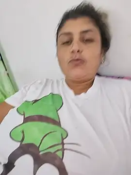 Snapshot of AlyDenalioficial chatting on 05/28/26, 05:30 AlyDenalioficial online show from 05/28/26, 05:30