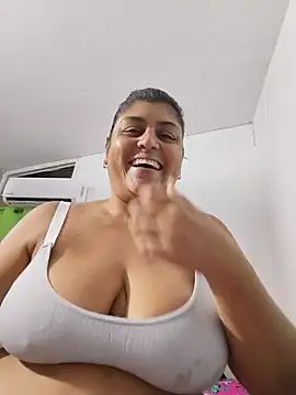 Snapshot of AlyDenalioficial chatting on 05/19/26, 03:08 AlyDenalioficial online show from 05/19/26, 03:08