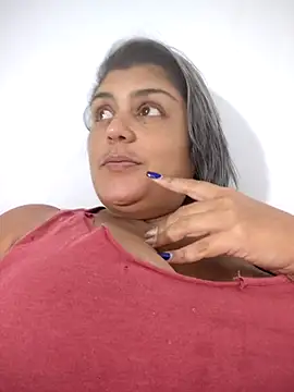 AlyDenalioficial online show from 10/29/25, 03:33