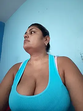 Snapshot of AlyDenalioficial chatting on 05/08/26, 03:49 AlyDenalioficial online show from 05/08/26, 03:49