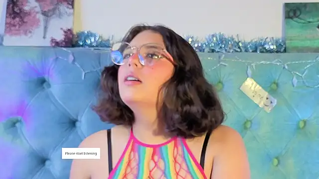 Paola Lyon  online show from 01/06/26, 06:23