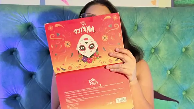 Paola Lyon  online show from 03/04/26, 11:40