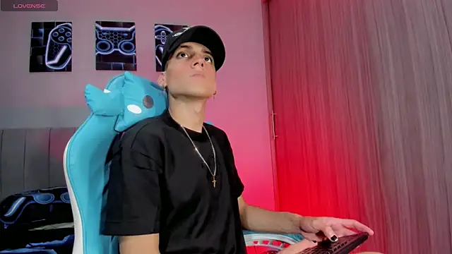 jake and joaquin online show from 09/19/25, 03:21