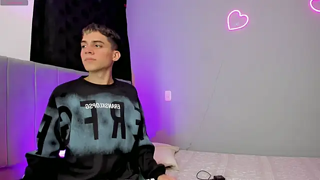 jake and joaquin online show from 03/22/25, 03:41