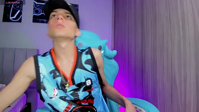 jake and joaquin online show from 09/12/25, 03:39