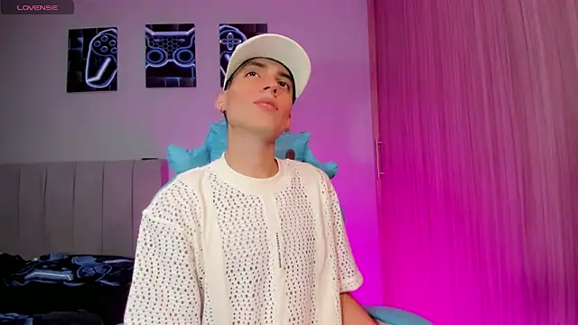 jake and joaquin online show from 09/23/25, 01:45