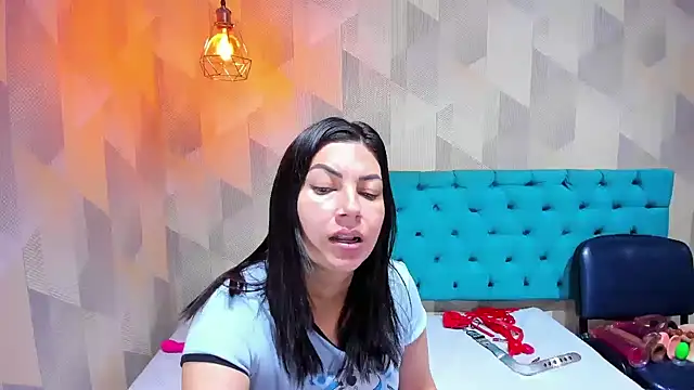 AdaFawxx online show from 04/18/26, 04:26