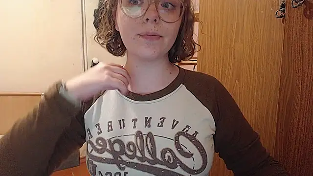 Chmiri cb online show from 01/31/25, 12:29