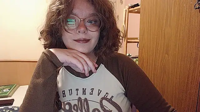 Chmiri cb online show from 03/08/25, 12:41