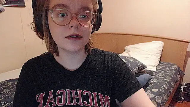 Chmiri cb online show from 11/25/25, 01:44