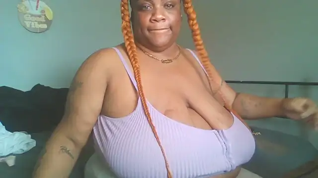 Snapshot of NaughtyHottieBBW chatting on 07/16/26, 06:27 NaughtyHottieBBW online show from 07/16/26, 06:27