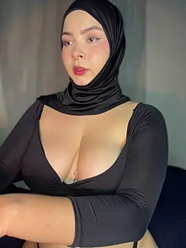 aneesa darzi online show from 11/22/25, 10:52