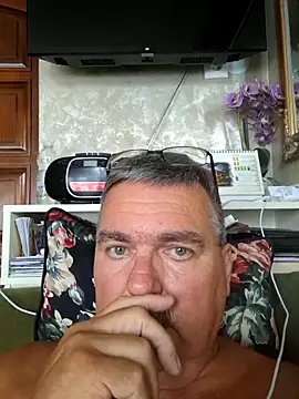 Snapshot of Tbone17 chatting on 06/06/26, 01:38 Tbone17 online show from 06/06/26, 01:38
