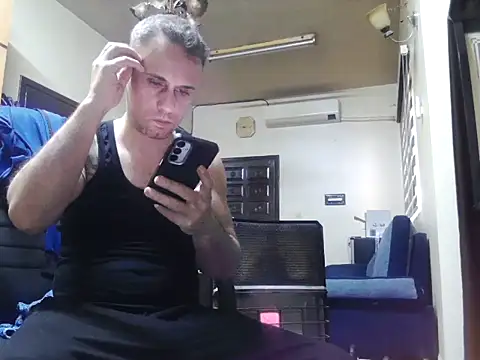 Arabeyes online show from 03/21/26, 05:19