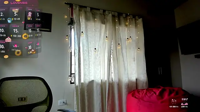 Snapshot of Rainbow_leia chatting on 01/25/25, 06:46 Rainbow leia online show from 01/25/25, 06:46