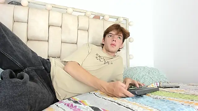 daniel hot03 online show from 11/07/25, 08:24