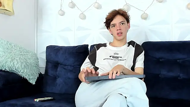 daniel hot03 online show from 03/09/25, 01:48