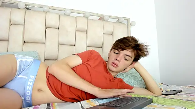 daniel hot03 online show from 11/09/25, 01:37