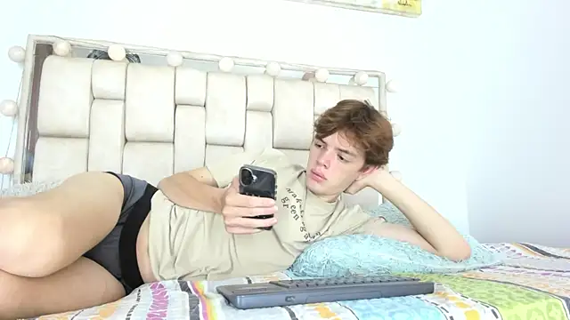 daniel hot03 online show from 11/19/25, 01:44