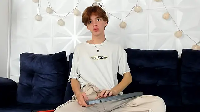 daniel hot03 online show from 02/27/25, 01:49