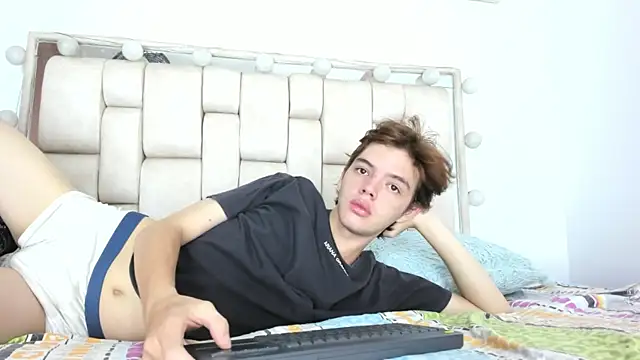 daniel hot03 online show from 11/20/25, 01:45