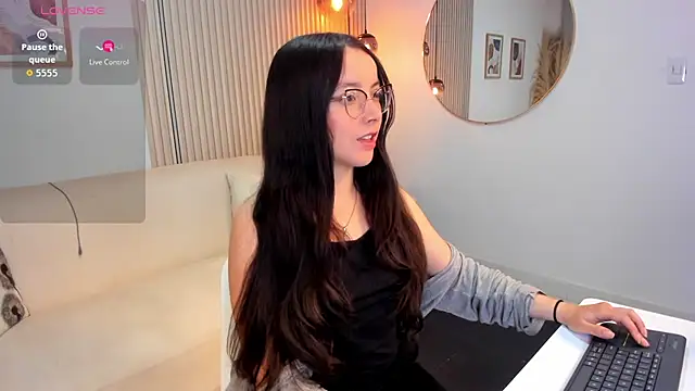 Snapshot of ana_ev chatting on 01/12/26, 06:31 ana ev online show from 01/12/26, 06:31