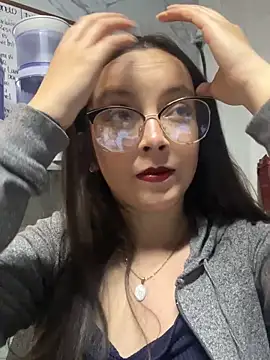 Snapshot of ana_ev chatting on 02/10/26, 06:01 ana ev online show from 02/10/26, 06:01