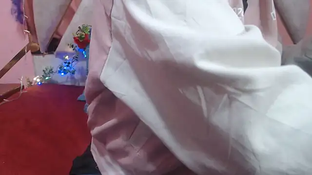 nadescomthxx online show from 10/17/25, 02:30