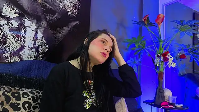 nadescomthxx online show from 12/22/25, 02:17
