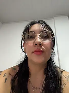 my-kitty online show from 05/05/26, 10:24
