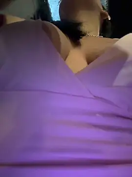 Snapshot of my-kitty chatting on 11/17/25, 03:54 my-kitty online show from 11/17/25, 03:54