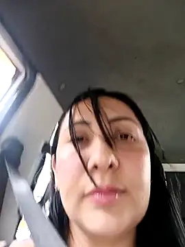 Snapshot of my-kitty chatting on 10/23/25, 09:24 my-kitty online show from 10/23/25, 09:24