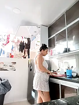 Snapshot of my-kitty chatting on 10/31/25, 07:54 my-kitty online show from 10/31/25, 07:54