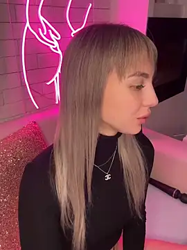 MiaMinx online show from 12/27/24, 11:21